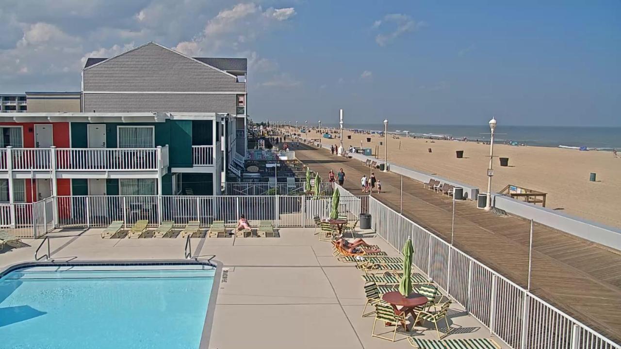 آوشين سيتي Fish Tales Boardwalk Inn & Ocean Mecca Motel المظهر الخارجي الصورة