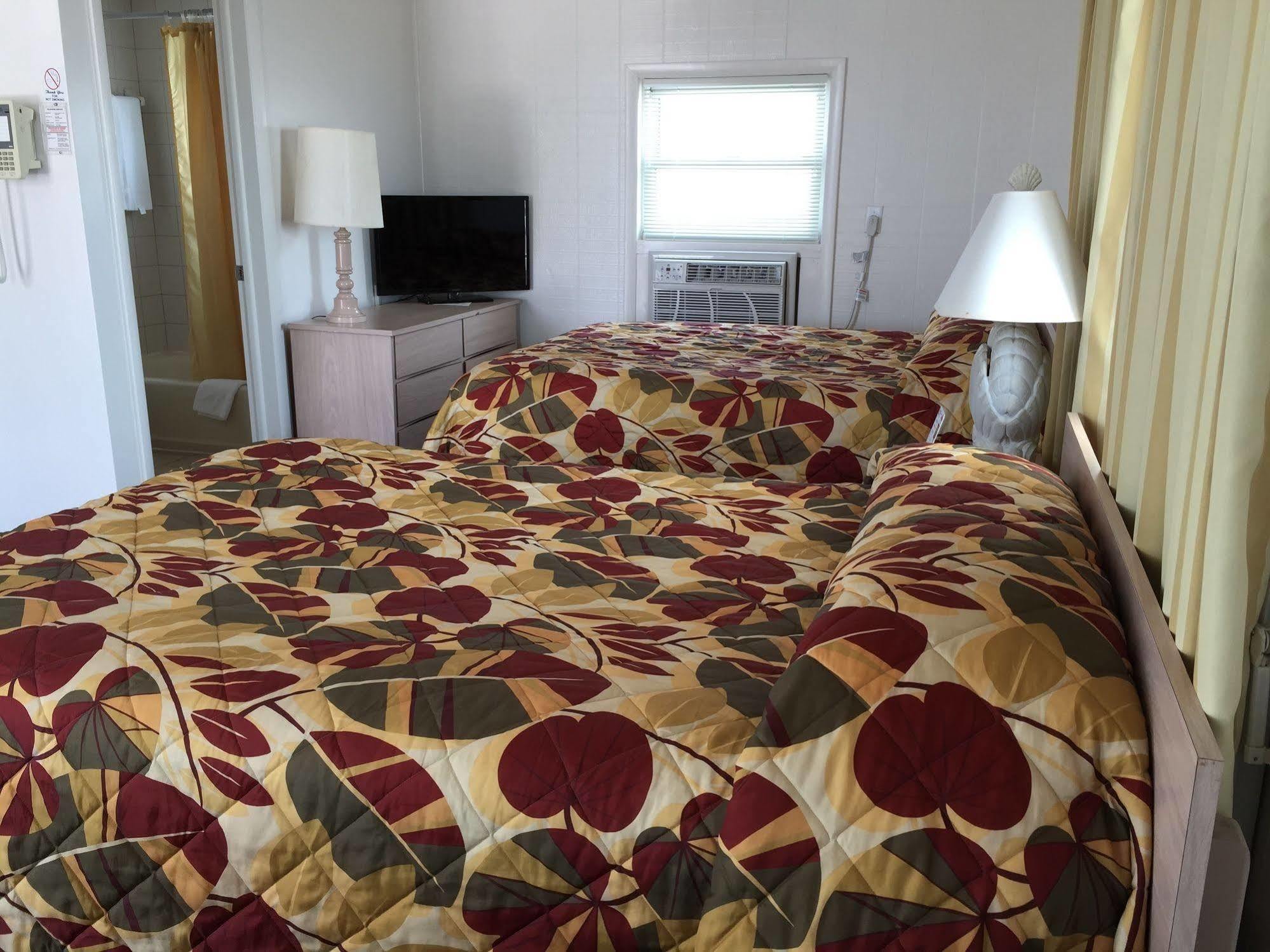 آوشين سيتي Fish Tales Boardwalk Inn & Ocean Mecca Motel المظهر الخارجي الصورة