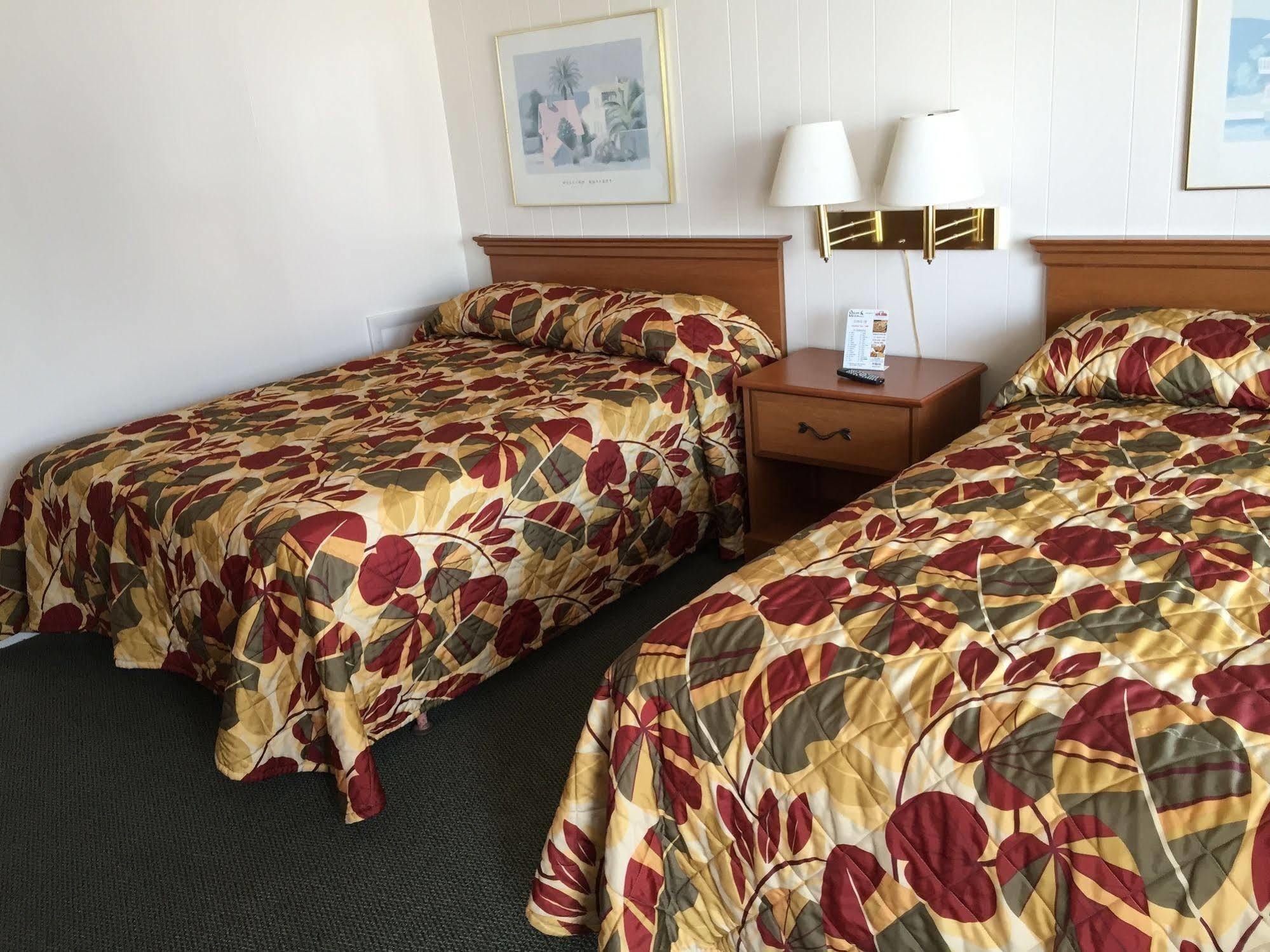 آوشين سيتي Fish Tales Boardwalk Inn & Ocean Mecca Motel المظهر الخارجي الصورة